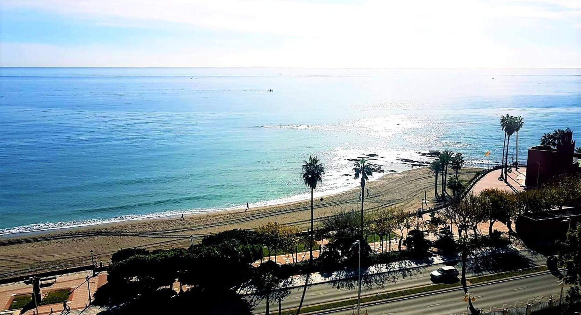 Frontal Sea View Apartment Benalbeach Benalmádena Exteriör bild