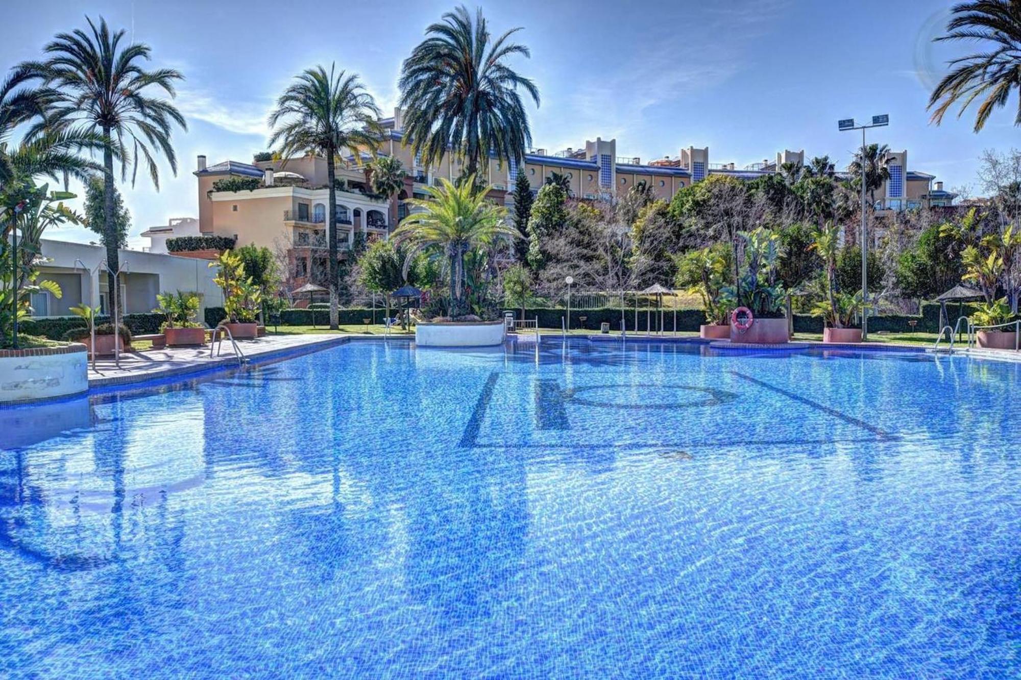 Frontal Sea View Apartment Benalbeach Benalmádena Exteriör bild