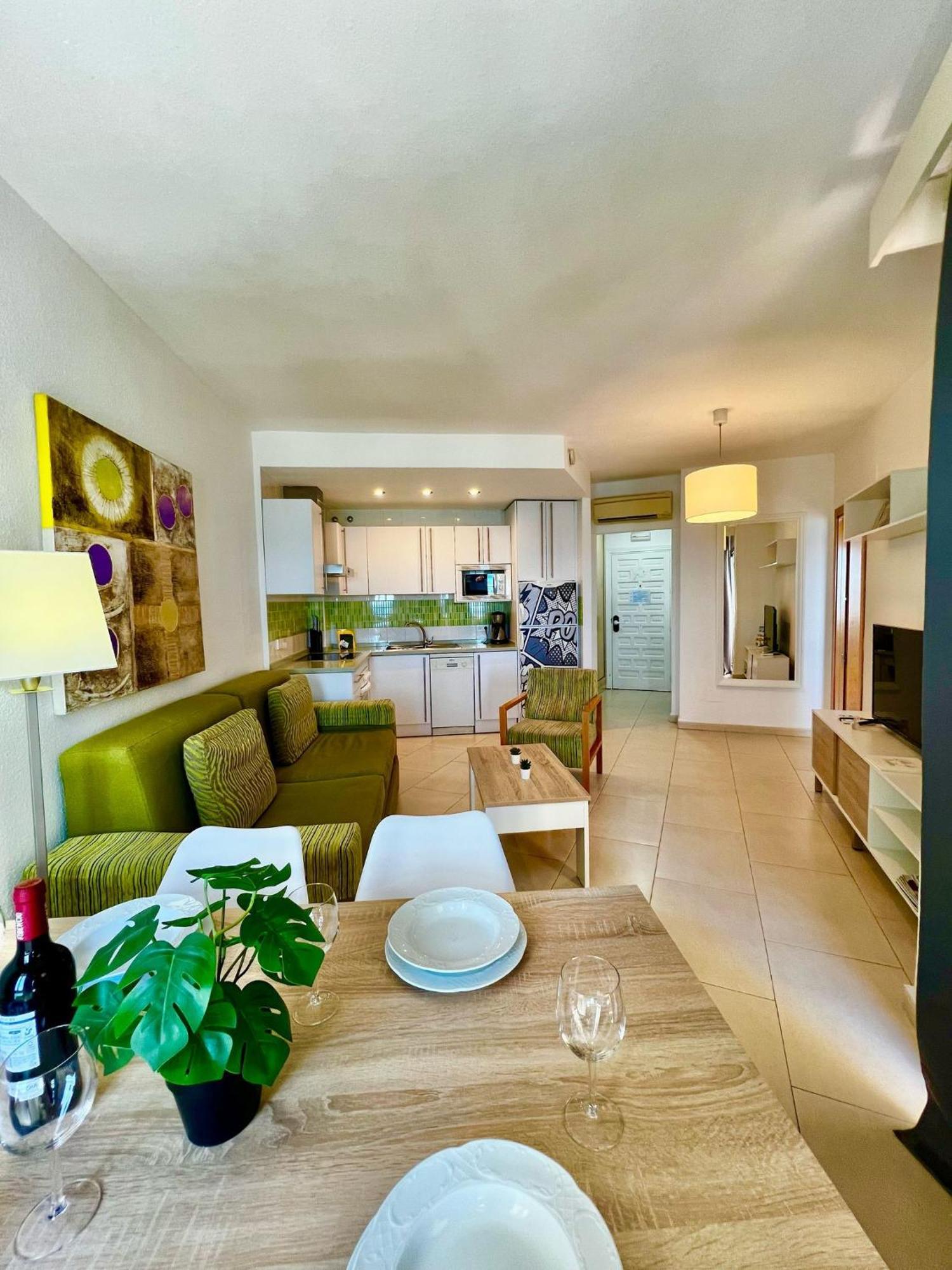 Frontal Sea View Apartment Benalbeach Benalmádena Exteriör bild