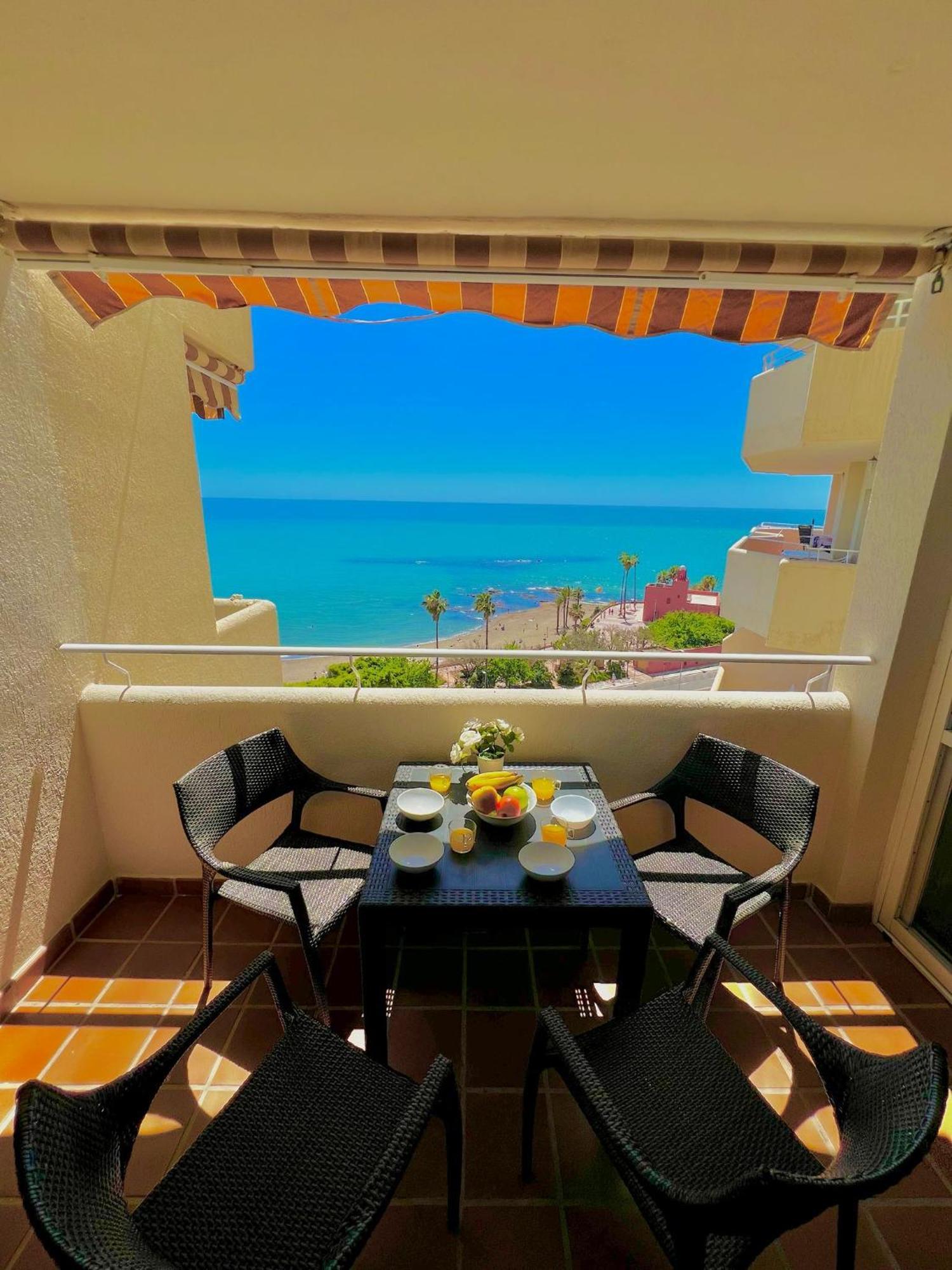 Frontal Sea View Apartment Benalbeach Benalmádena Exteriör bild